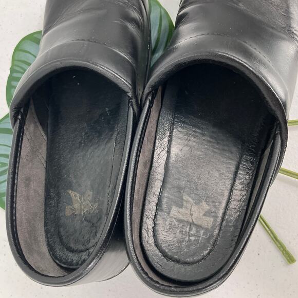 Dansko Black Slip On Nurse Work Leather Heeled Full Back Comfort Clog Shoes - Picture 9 of 12